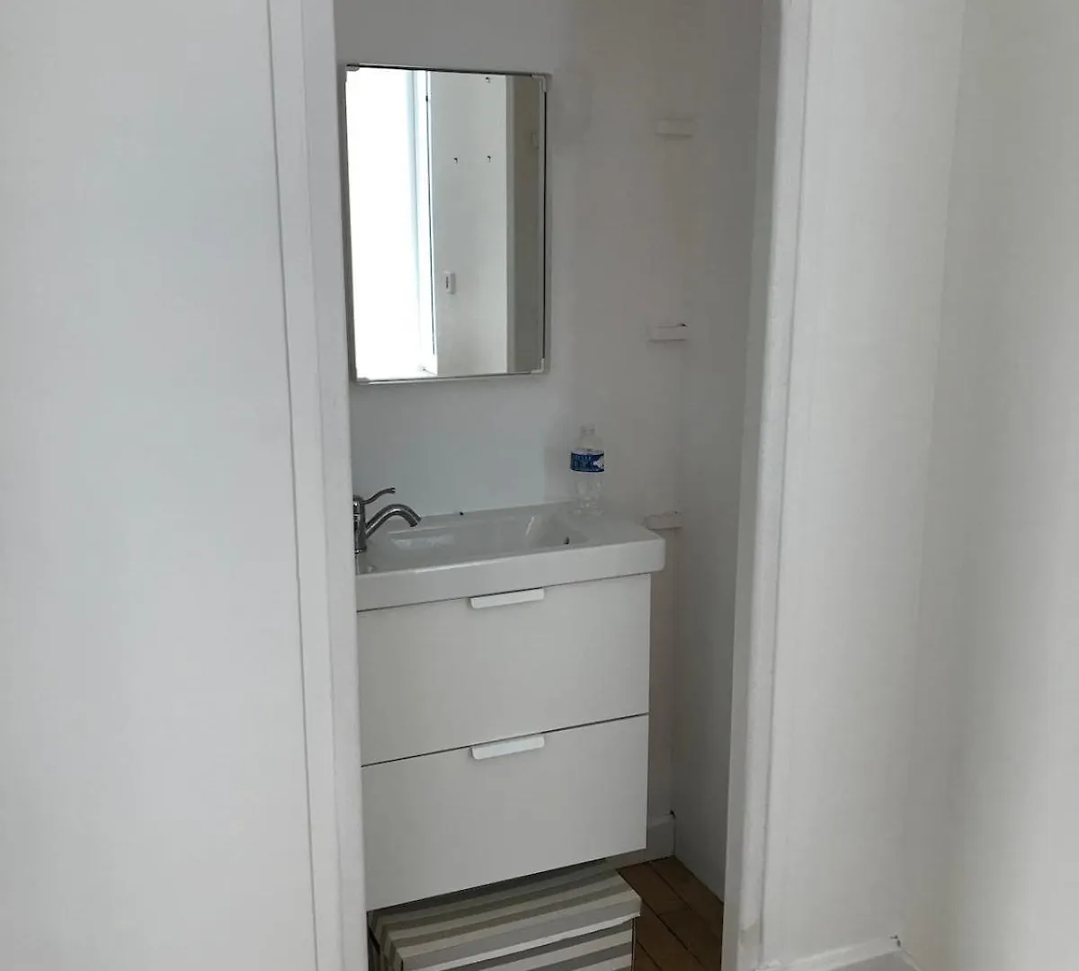 Beautiful 8-Bedroom Family Home 拉尼翁