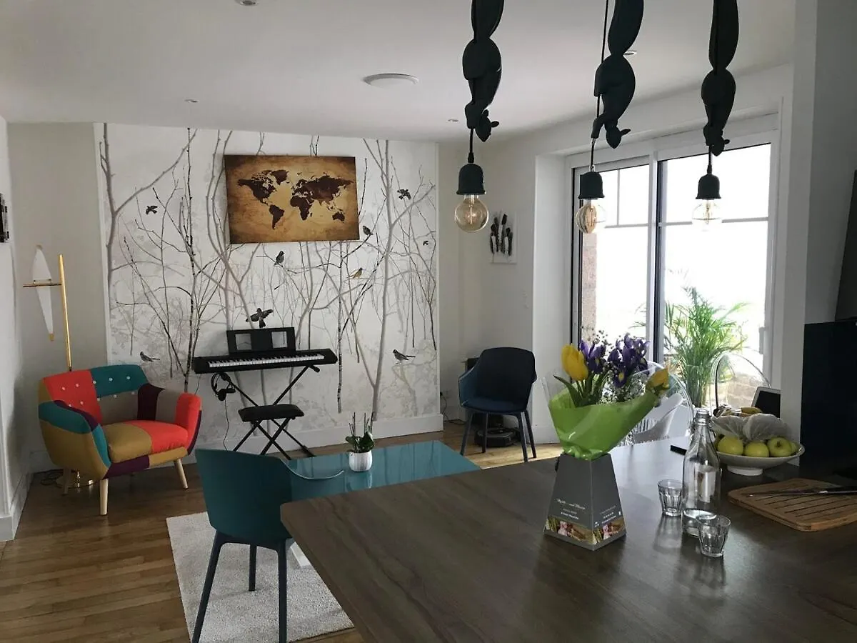 Beautiful 8-Bedroom Family Home 拉尼翁 度假居