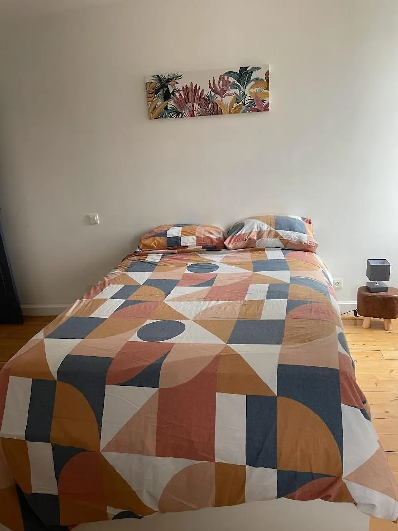 Beautiful 8-Bedroom Family Home 拉尼翁